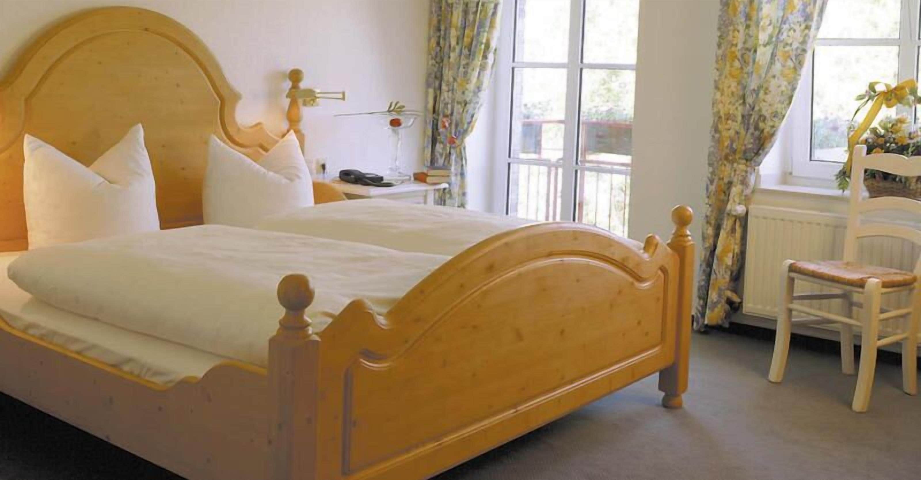 comfort double room | 1 bedroom, desk, free wifi, bed sheets