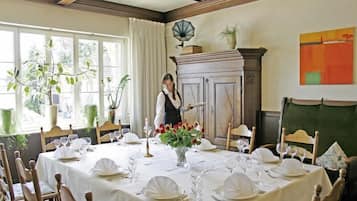 Frühstück und Abendessen
