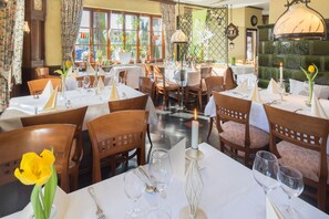 Breakfast and dinner served, Regional cuisine