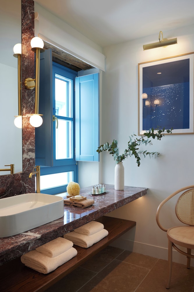 Orloff Hotel Hydra by null