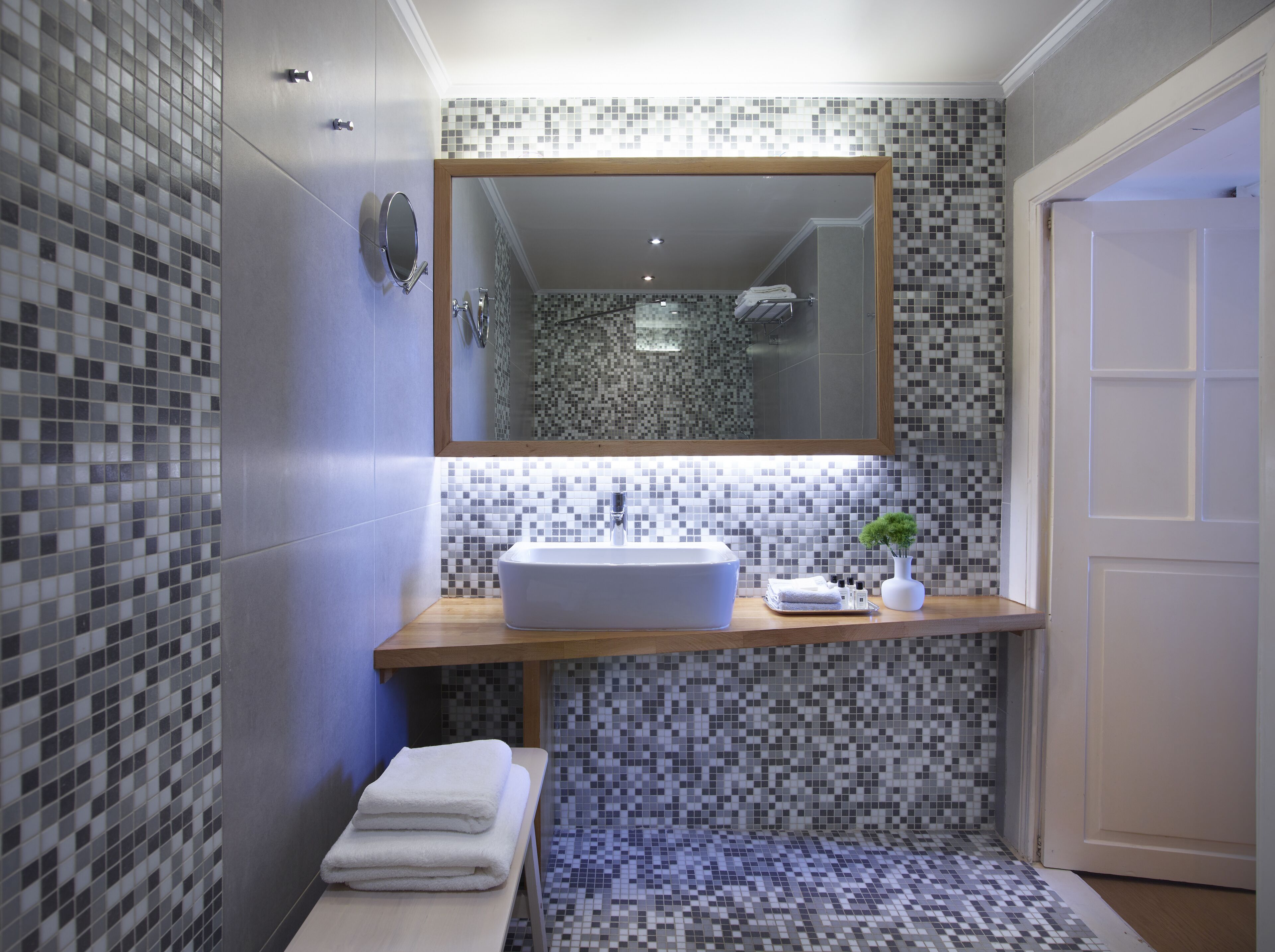 classic double room | bathroom | designer toiletries, hair dryer, bathrobes, slippers