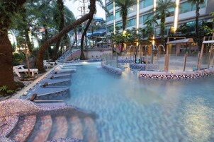 室外 Spa 池