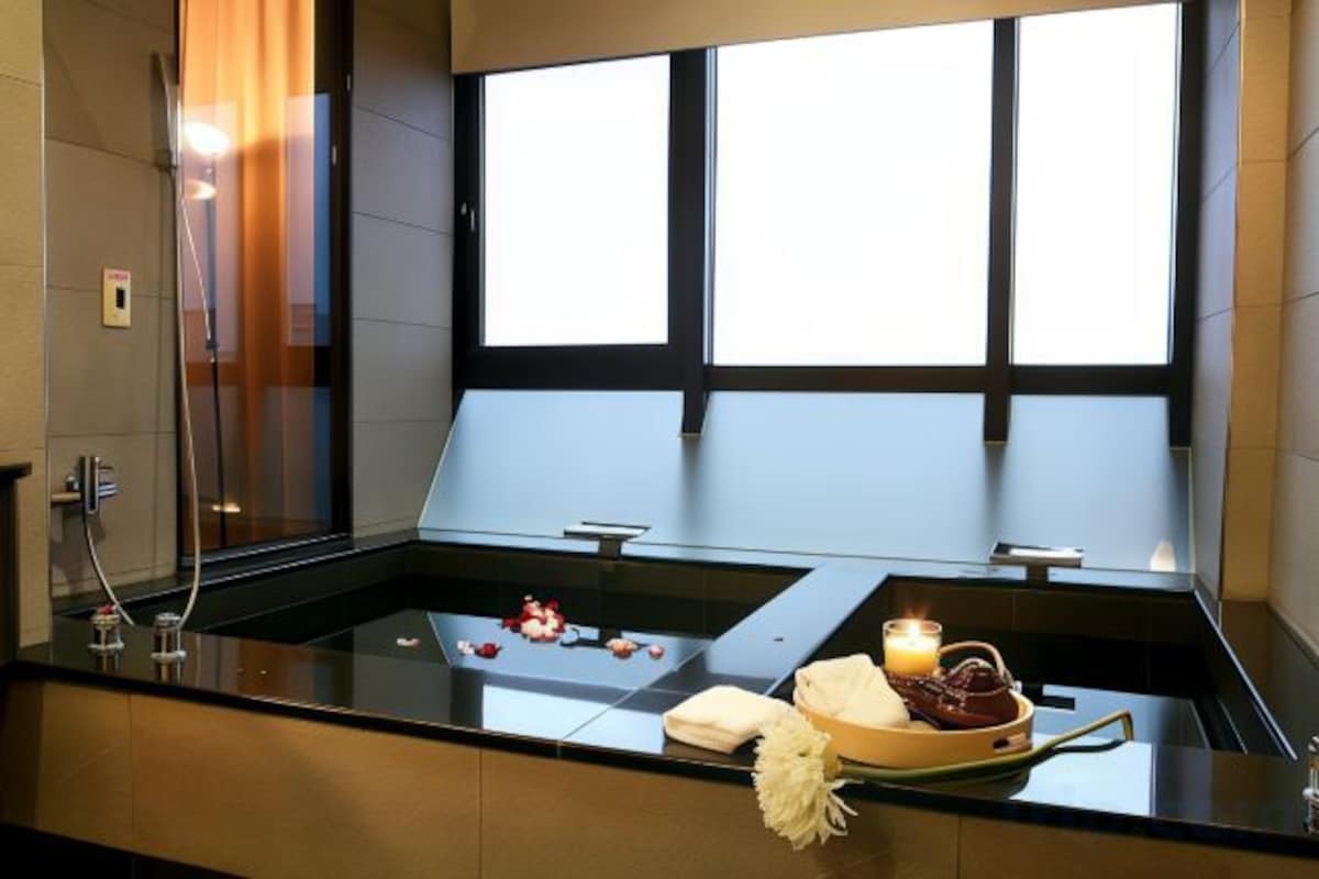 Snow Mountain Double Spring Twin Room