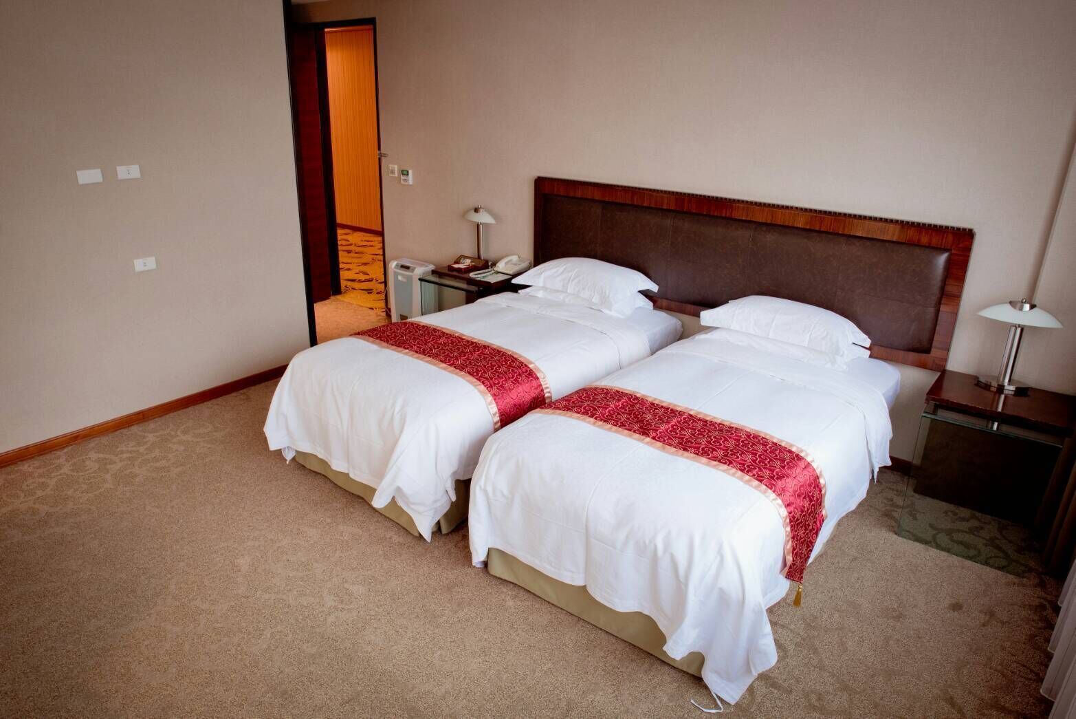 elite twin room, 2 single beds | in-room safe, soundproofing, free cots/infant beds, free wifi