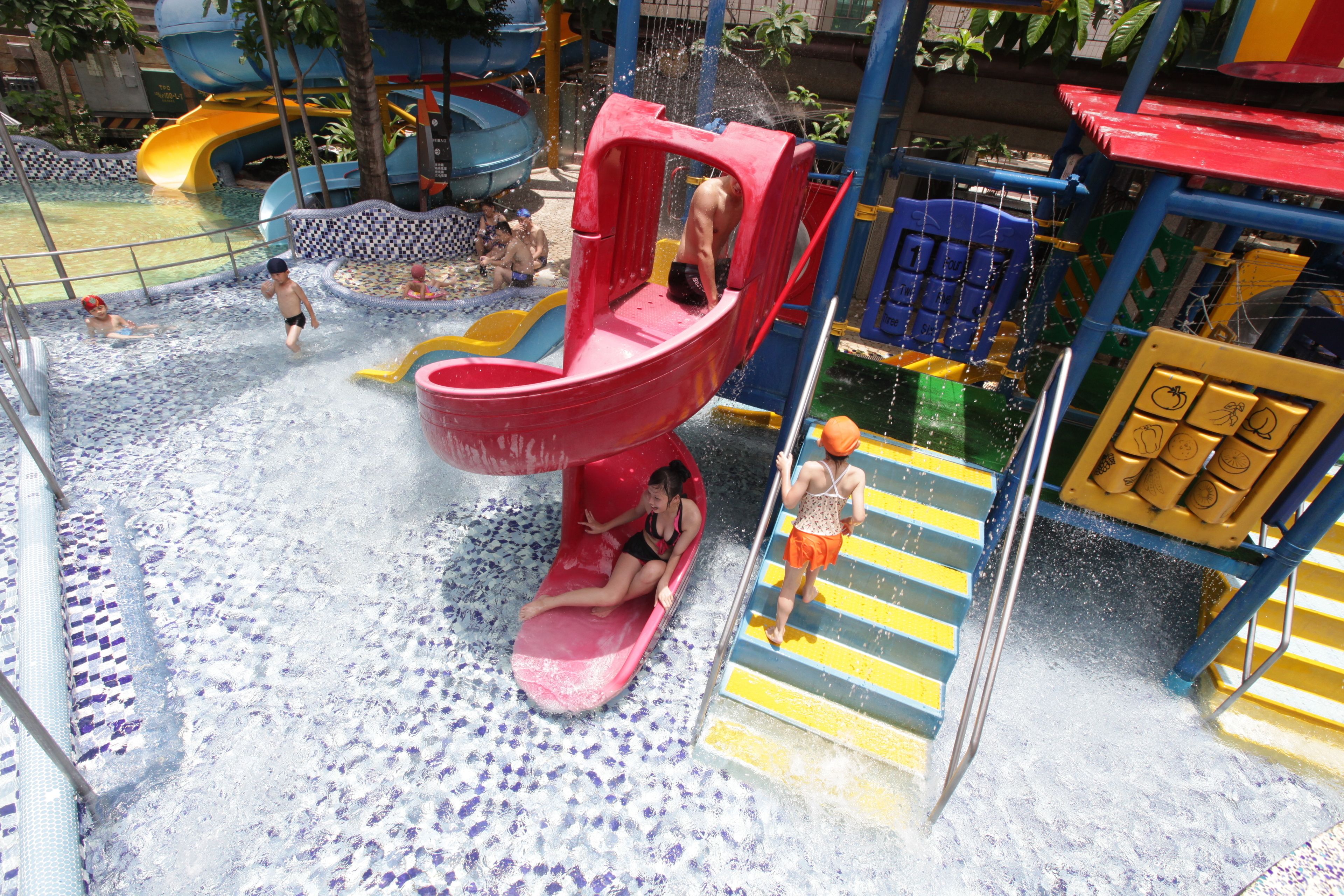 Children's play area - outdoor