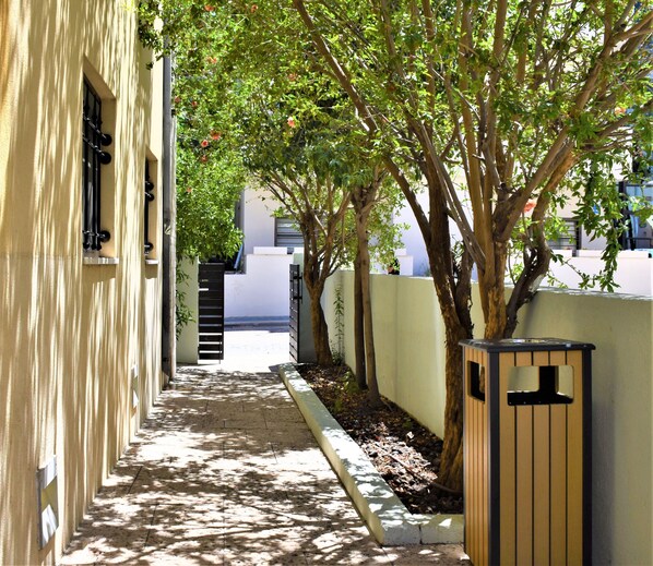 Property entrance - Rothschild Residence by Zvieli Hotels (Tel Aviv)