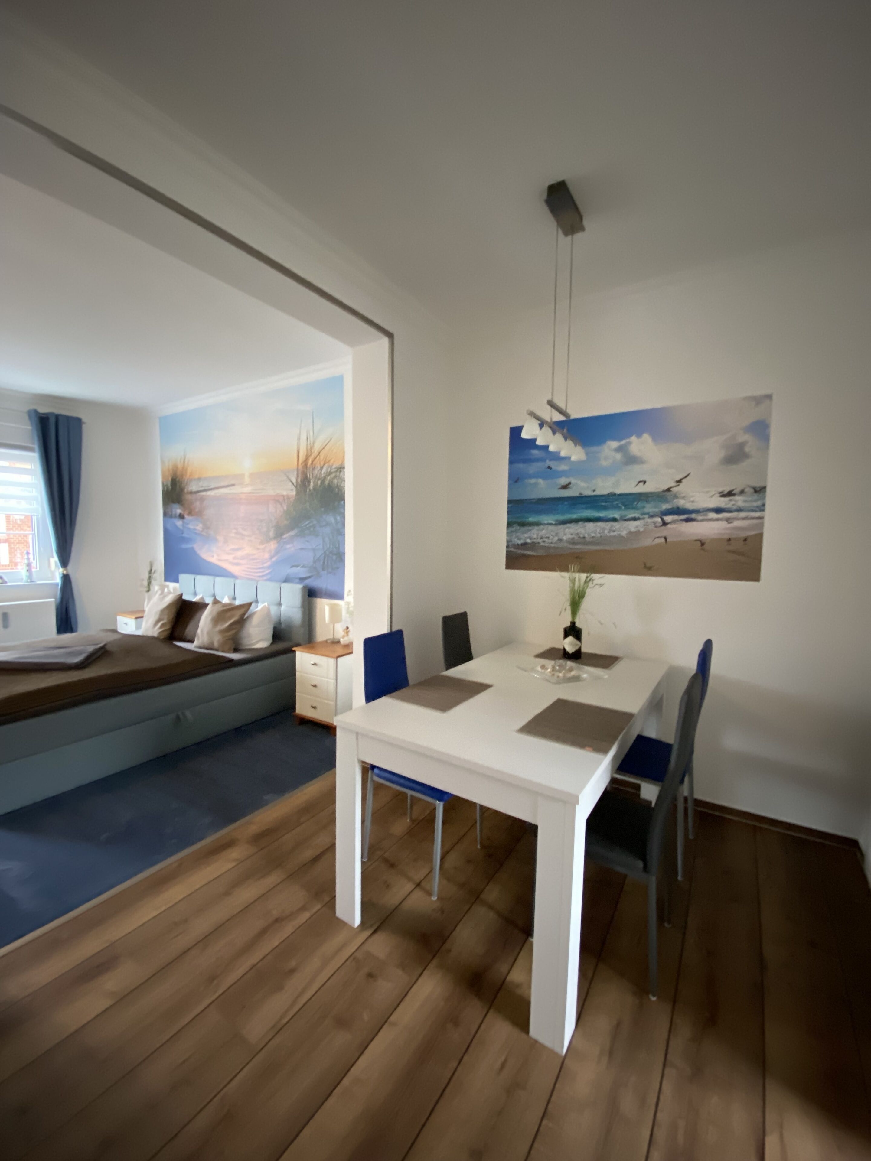 Studio-Apartment, Küche (Cleaning Fees 40€) | Essbereich im Zimmer