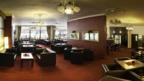 Breakfast and dinner served, international cuisine - Hotel Slovan (Vysoké Tatry)