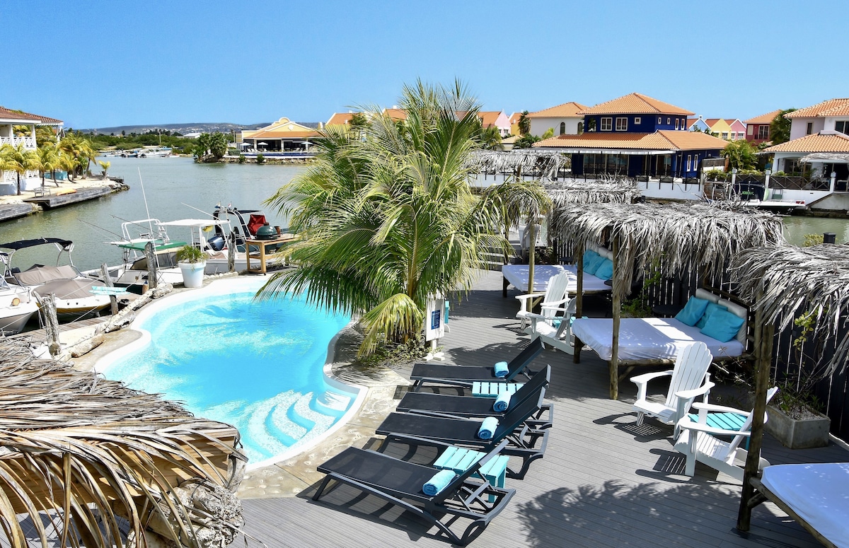 Ocean Breeze Boutique Hotel & Marina