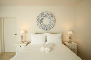 In-room safe, laptop workspace, iron/ironing board, cribs/infant beds