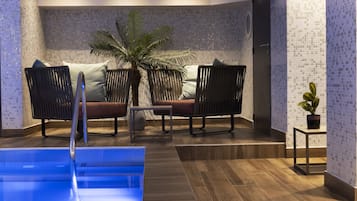 Piscine couverte