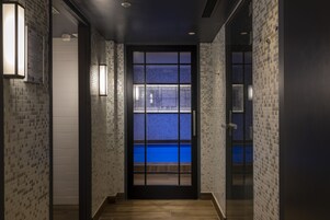 Çiftler için bakım odaları, sauna, vücut bakımı, derin doku masajı 