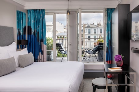 Deluxe Room, Balcony with access spa | 1 bedroom, premium bedding, in-room safe, desk