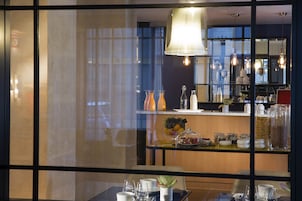 Petit déjeuner préparé sur commande (21 EUR par personne)