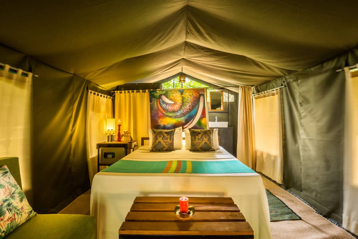 1 bedroom, laptop workspace, bed sheets, wheelchair access