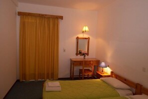 Standard Room | Bed sheets - Ionikos Hotel (Kos)