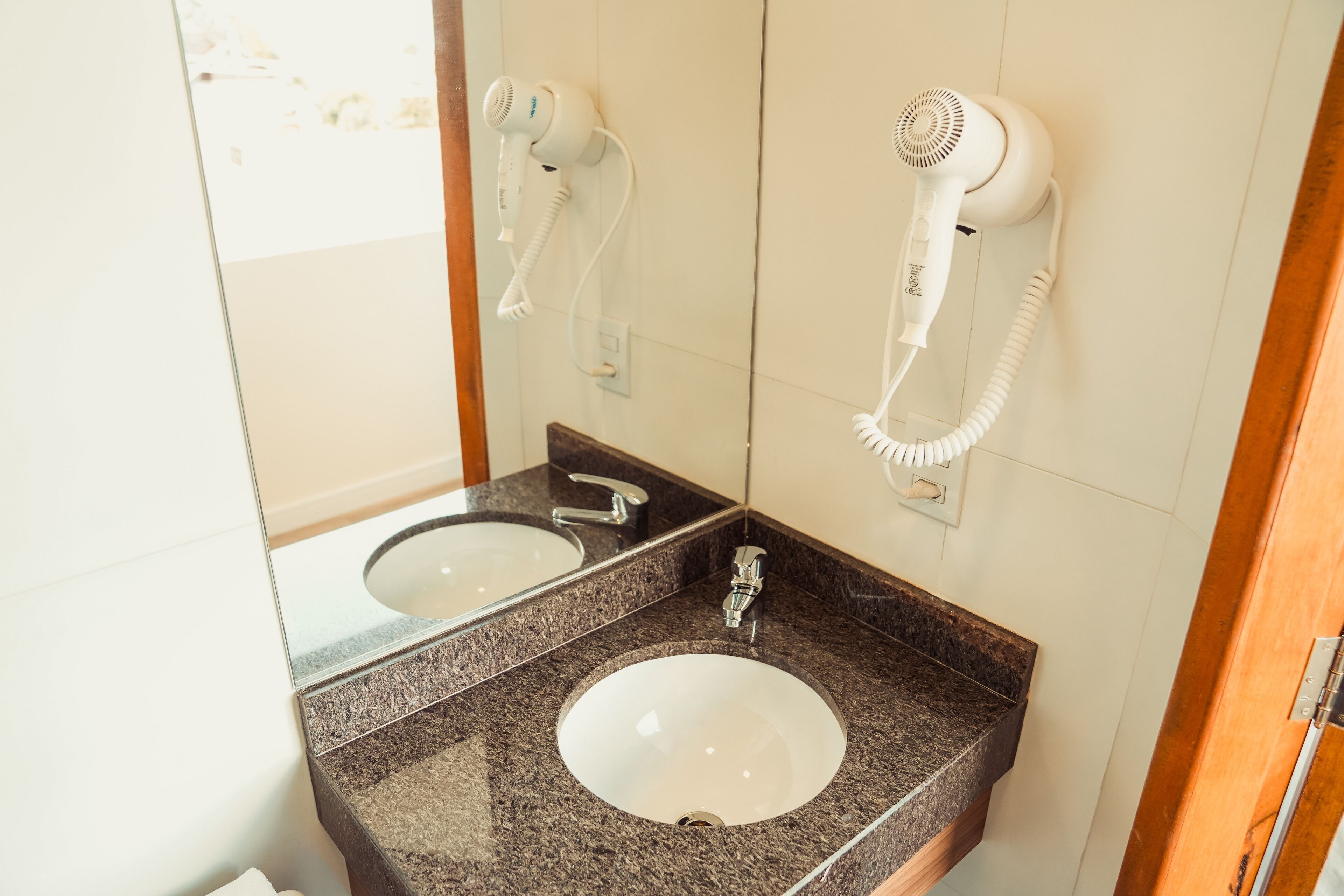 studio | bathroom | shower, hair dryer, towels