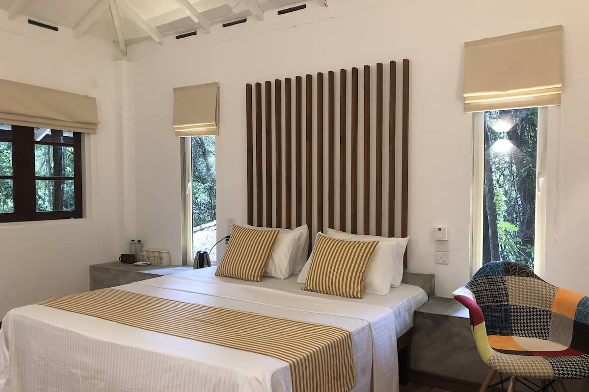 Habitación Deluxe | 1 dormitorio, escritorio, sistema de insonorización y ropa de cama