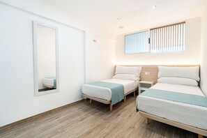 1 chambre, coffres-forts dans les chambres, bureau, rideaux occultants