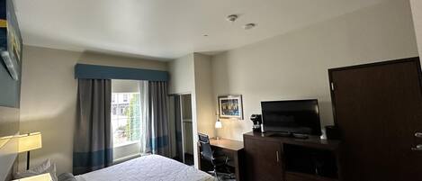 Desk, iron/ironing board, free cribs/infant beds, free WiFi