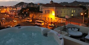 Bathtub spa outdoor