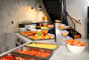 Free daily buffet breakfast - Resort Špindl (Spindleruv Mlyn)