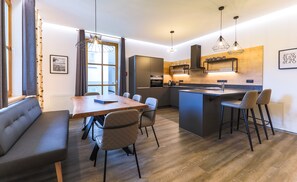 Apartment, 2 Bedrooms, Sauna (Excl. 163 EUR cleaning fee) | In-room dining - Kitz Residenz by Alpin Rentals - incl Summercard (Kaprun)