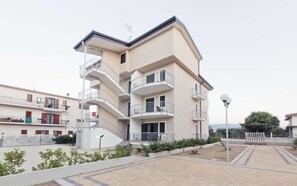 Minibar, desk, rollaway beds, free WiFi - Longomare Residence Vacanze (Corigliano-Rossano)