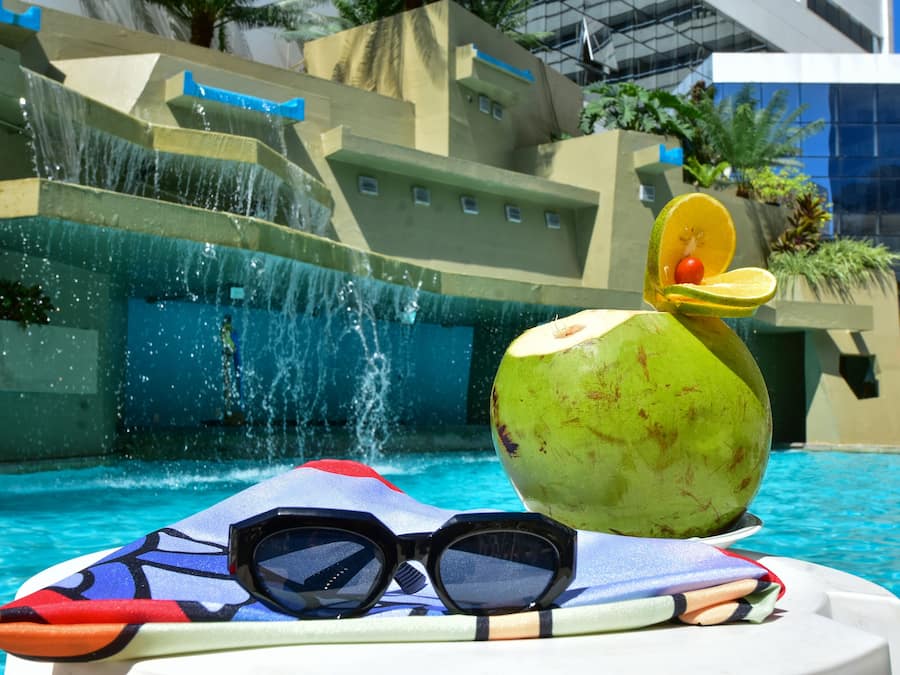 Outdoor pool, sun loungers