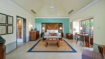 Ropa de cama de alta calidad y minibar