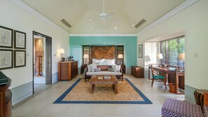 Luxury Villa | 高級寝具、ミニバー、セーフティボックス (室内)、客室ごとに異なるインテリア