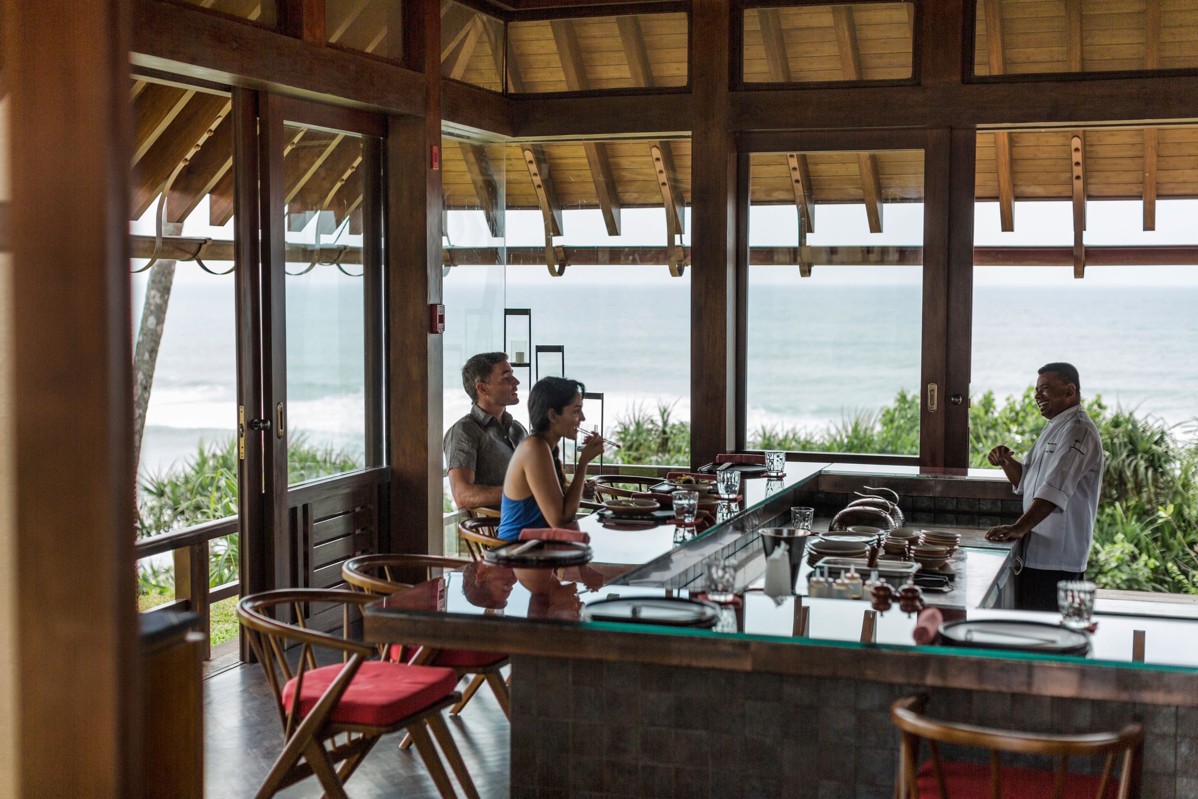 4 restaurants, breakfast, lunch served; local and international cuisine