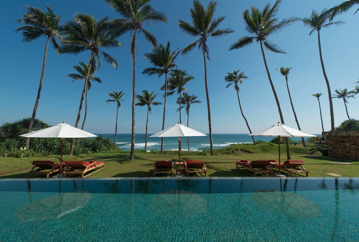 Cape Weligama Weligama - resort de luxe 5 étoiles juché sur une falaise face à l'océan Sri Lanka