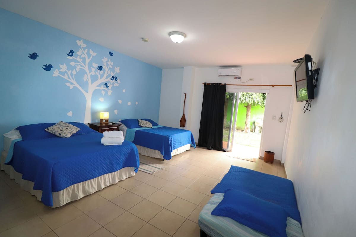 Standard Quadruple Room | Premium bedding, rollaway beds, bed sheets, wheelchair access