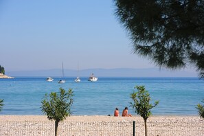 On the beach, scuba diving - Mimosa Lido Palace (Labin)