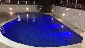 Utomhuspool