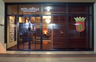 Breakfast, lunch, dinner served; Spanish cuisine 