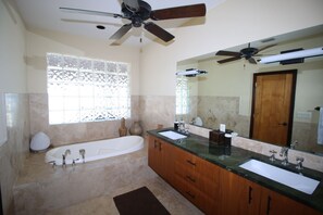 Luxury Villa, 5 Bedrooms, Kitchen, Ocean View | Bathroom | Jetted bath, free toiletries, towels - Jasmine on The Isle (West End)