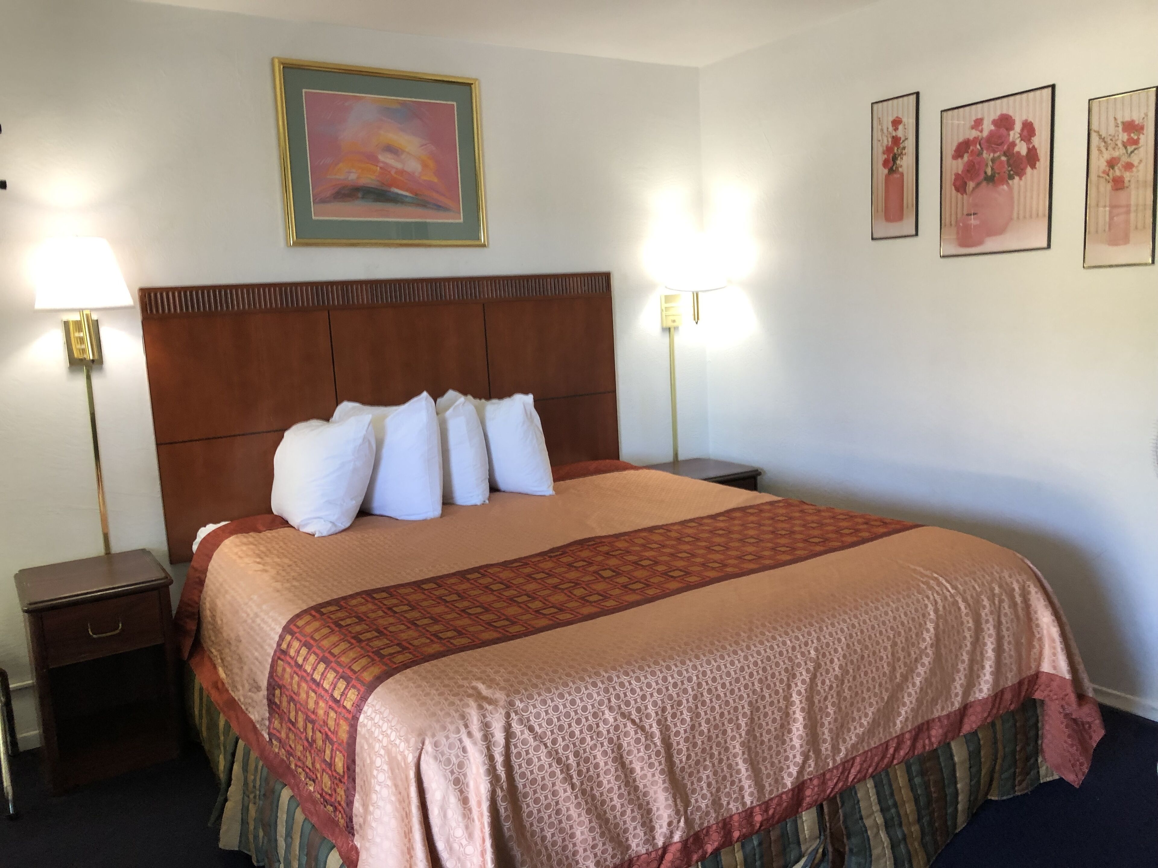 Best Budget Inn — photo 11