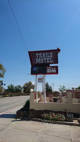Street view. Trails Motel
