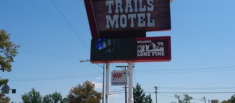 Trails Motel