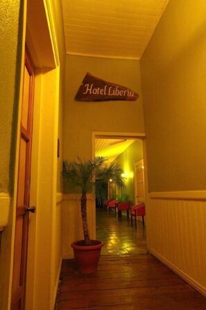 Interior - Hotel Liberia (Liberia)