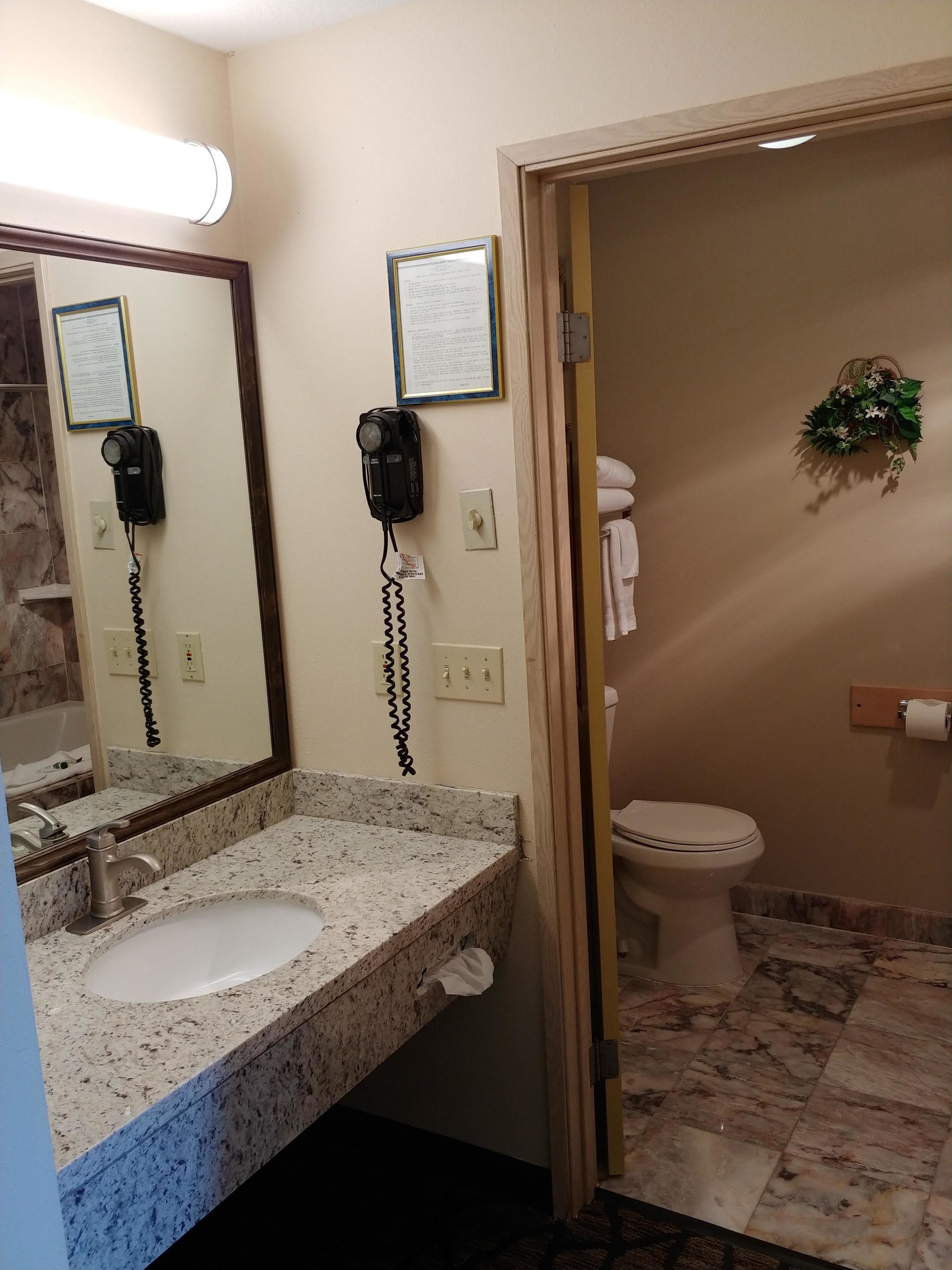 panoramic single room, hot tub (3rd floor - jac sk ns) | bathroom | combined shower/bathtub, free toiletries, hair dryer, towels