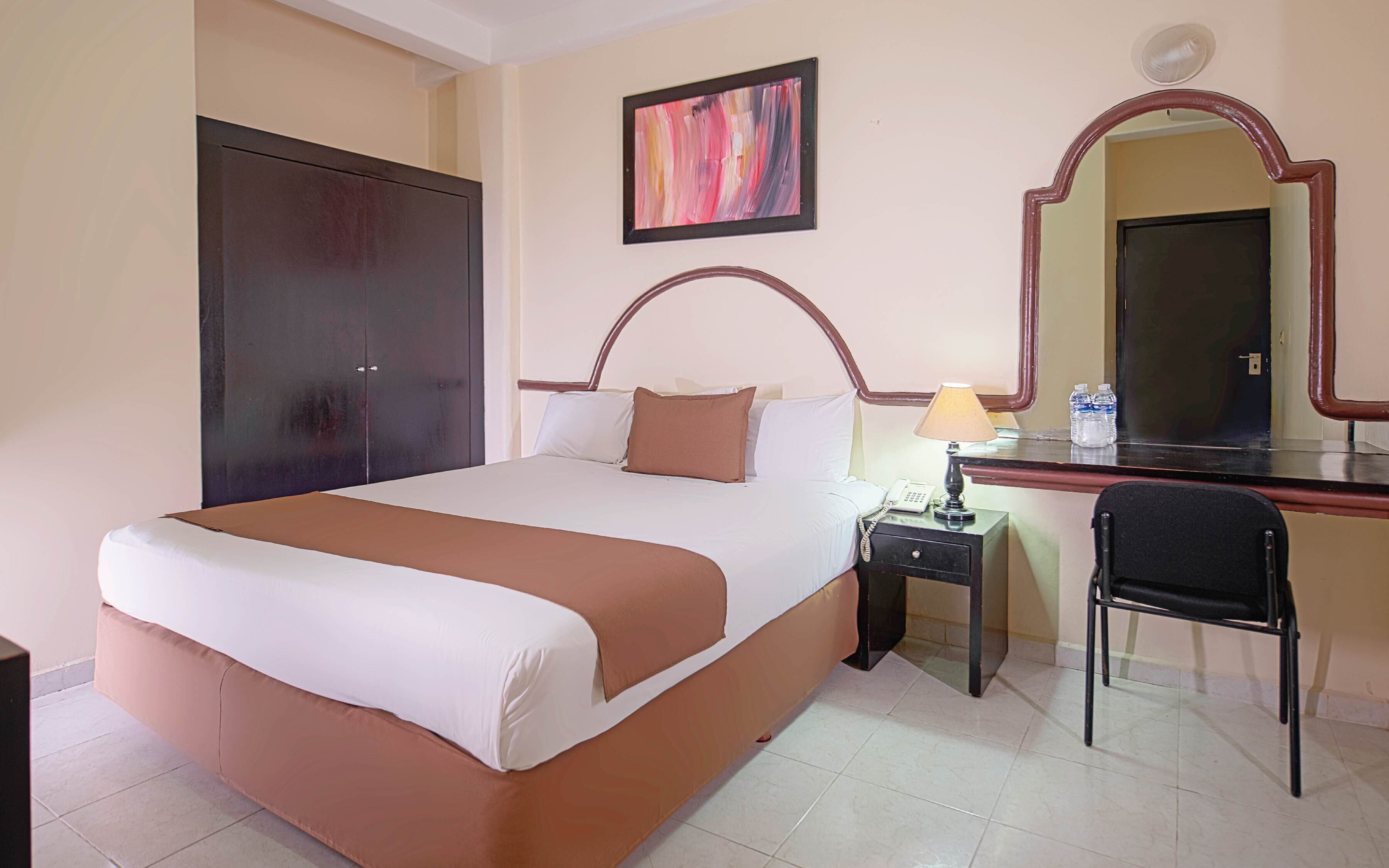 habitación doble | 1 bedroom, desk, laptop workspace, free wifi