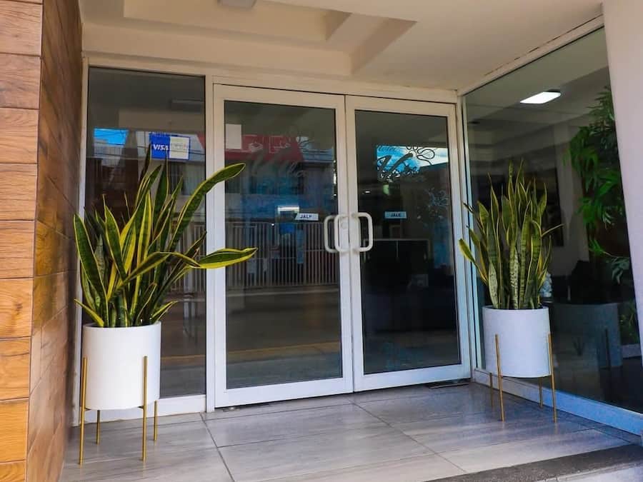 Entrada de la propiedad