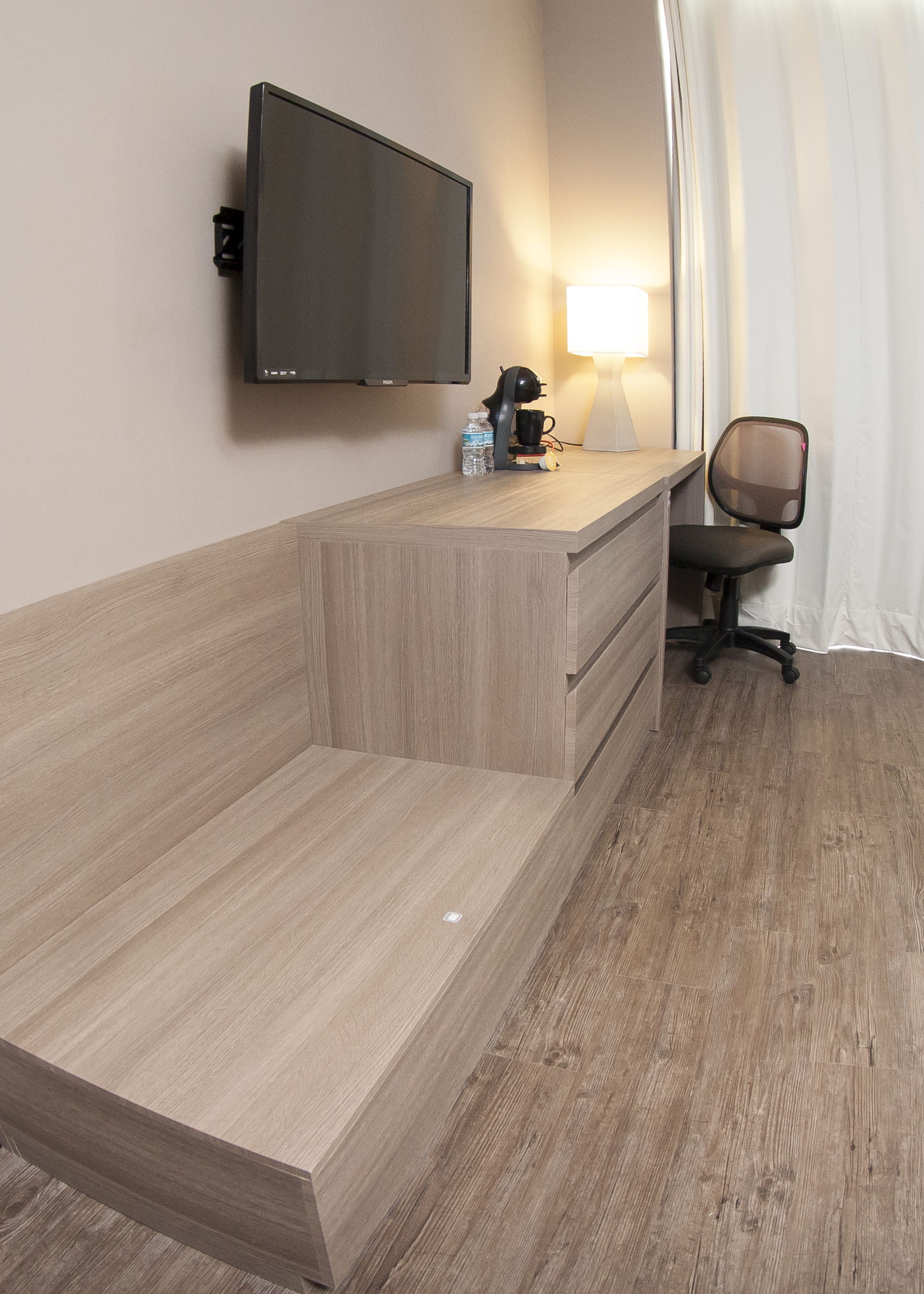 executive double room | in-room safe, desk, soundproofing, free cots/infant beds