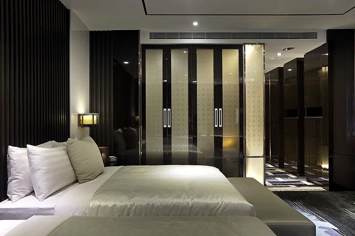 1 bedroom, premium bedding, free minibar, in-room safe