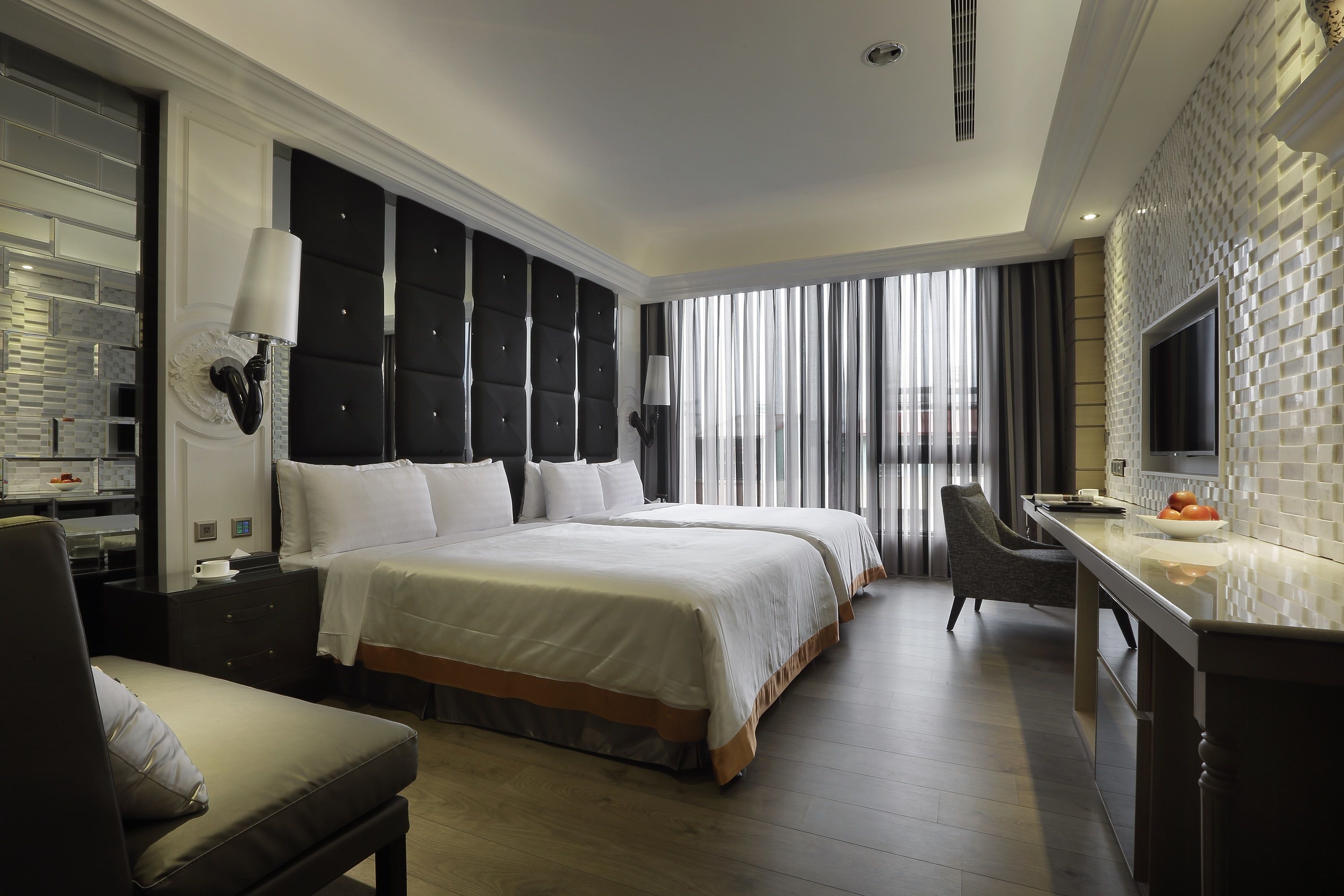 deluxe twin room, 1 bedroom | 1 bedroom, premium bedding, free minibar, in-room safe
