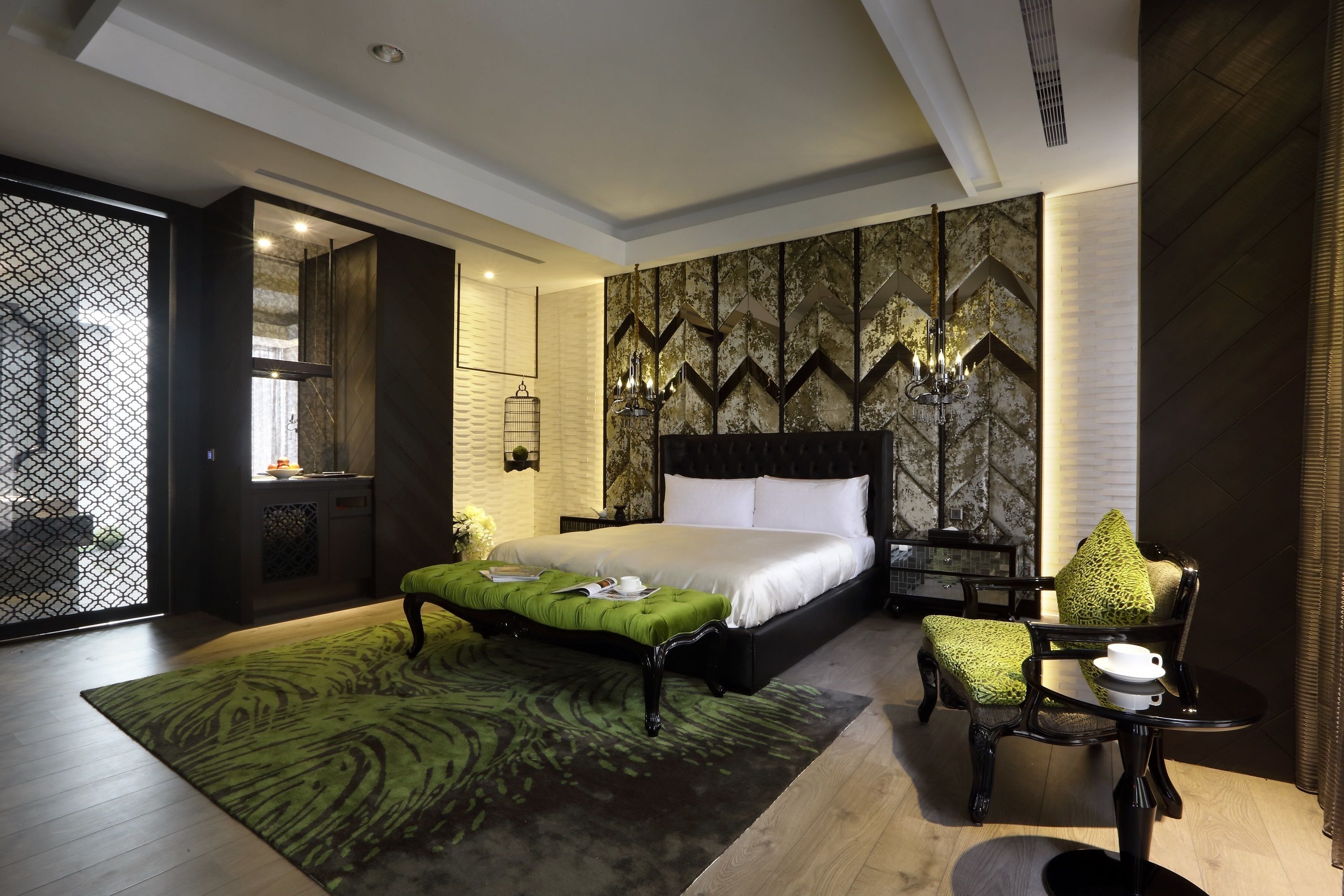luxury suite | 1 bedroom, premium bedding, free minibar, in-room safe