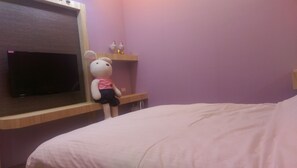 Standard Double Room, 1 Double Bed | Free cots/infant beds, rollaway beds, free WiFi